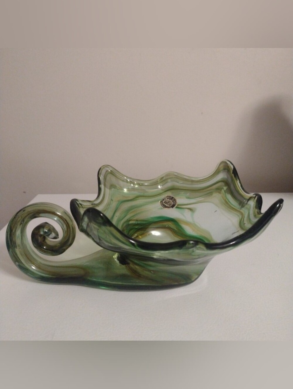 Vintage Sooner Hand blown Green Swirl Slag Glass Abstract Bowl